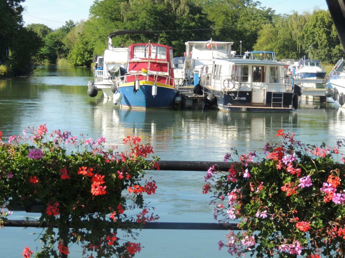 Camping Du Canal Kembs Buitenkant foto