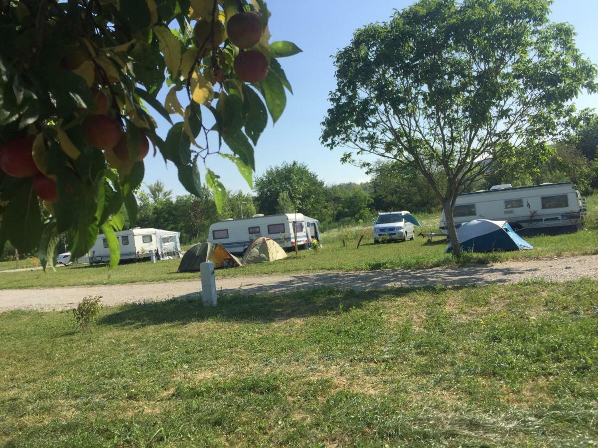 Camping Du Canal Kembs Buitenkant foto
