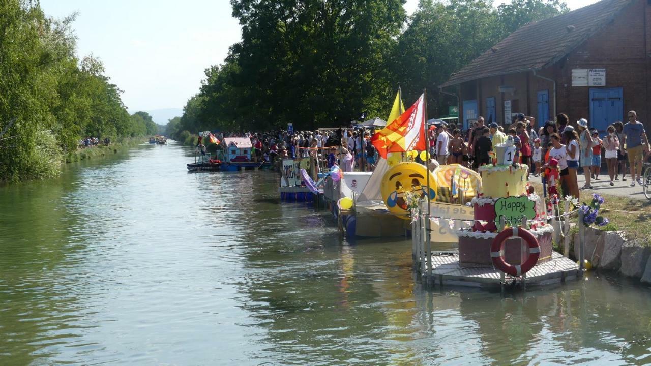 Camping Du Canal Kembs Buitenkant foto